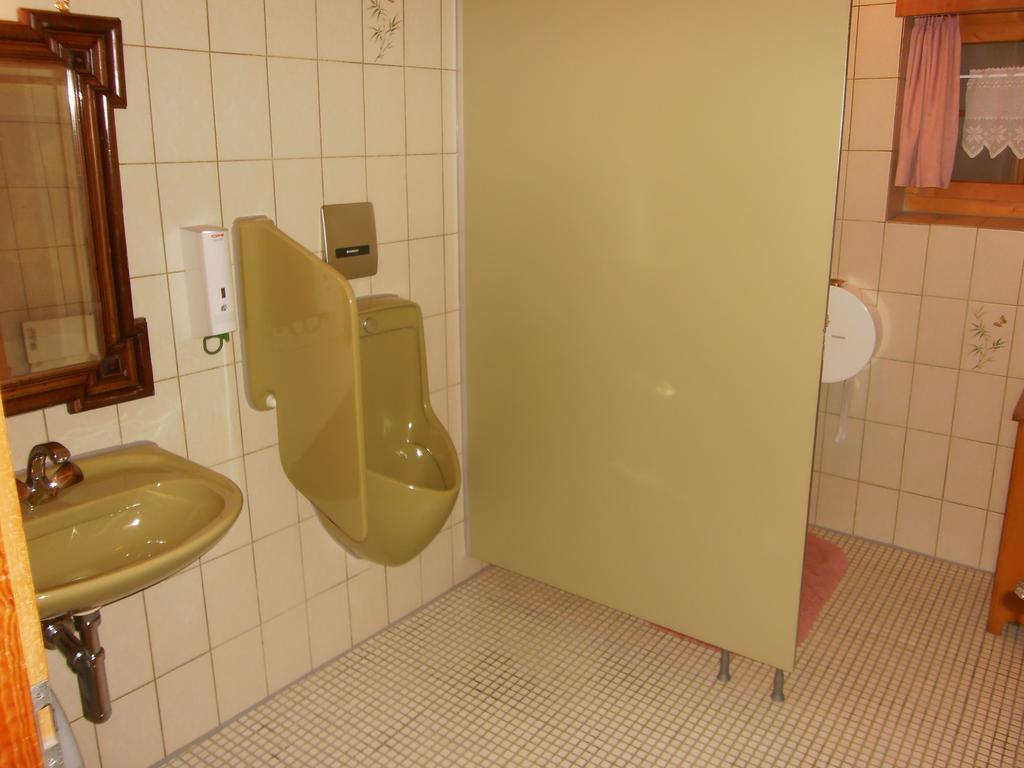 Casa Job - Gasthaus - Sauna, Whirlpool - Trun Eksteriør bilde